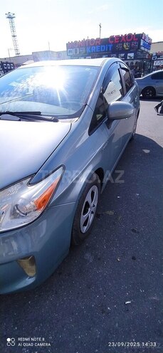 Toyota Prius-6