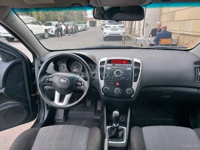 Kia  2010, 235,000 km - 1.6 l - Bakı