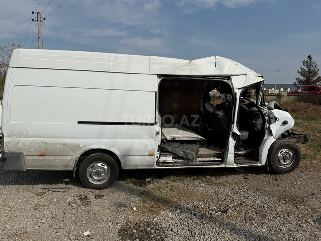 Ford Transit 2008, 320,000 km - 2.4 l - Kürdəmir