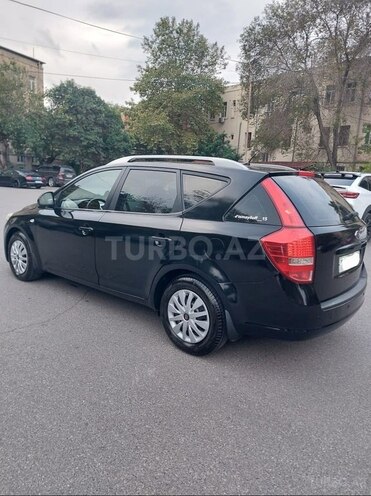 Kia  2010, 235,000 km - 1.6 l - Bakı