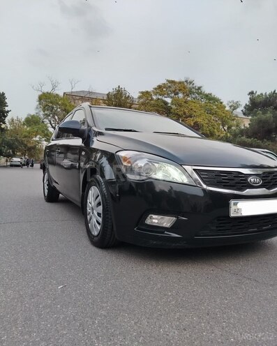 Kia  2010, 235,000 km - 1.6 l - Bakı