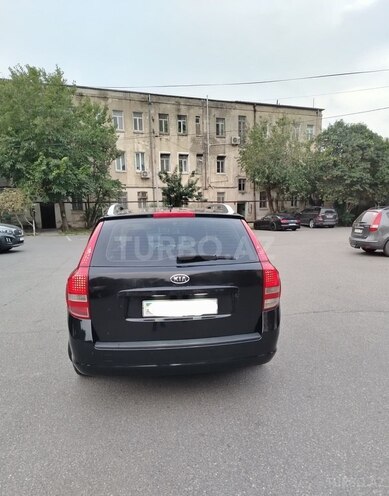 Kia  2010, 235,000 km - 1.6 l - Bakı