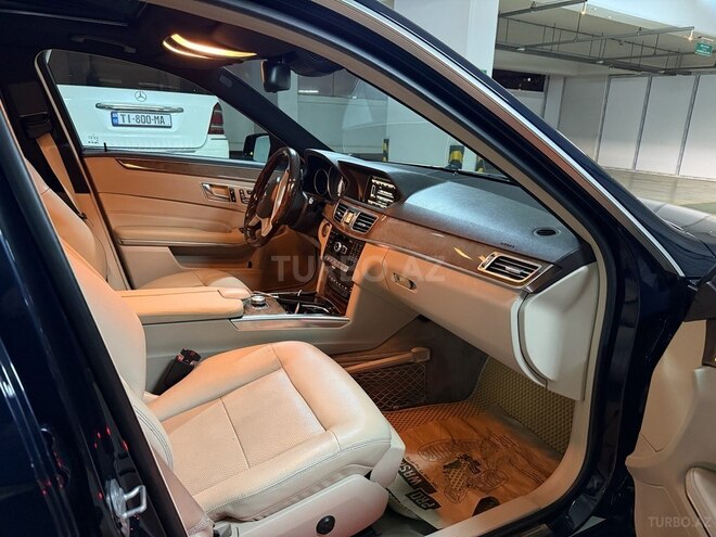 Mercedes E 350 4MATIC 2013, 270,000 km - 3.5 l - Bakı