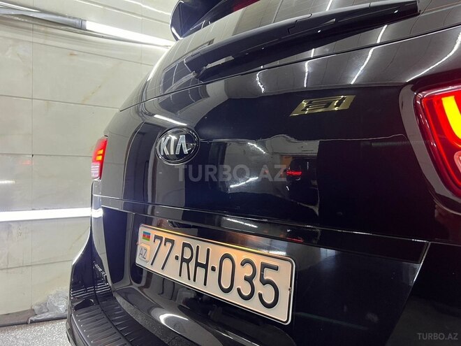Kia Carnival-6