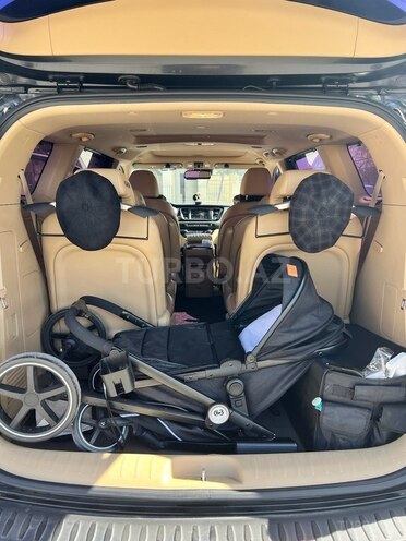 Kia Carnival-17