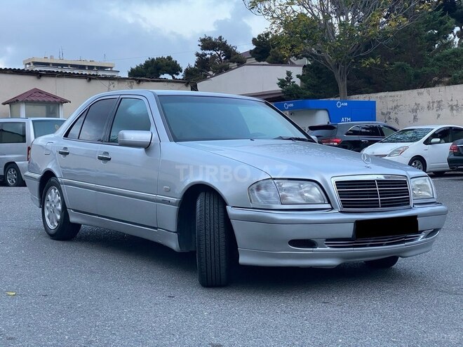 Mercedes C 240 1999, 326,000 km - 2.4 l - Bakı