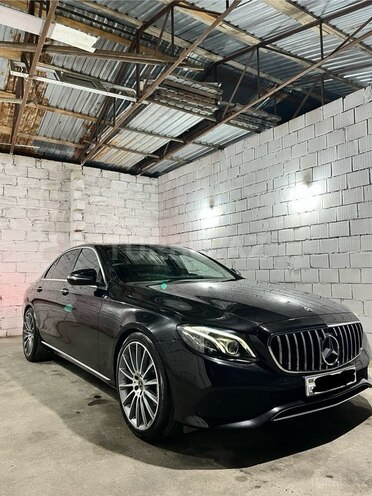 Mercedes E 220 d 2017, 129,000 km - 2.0 л - Bakı