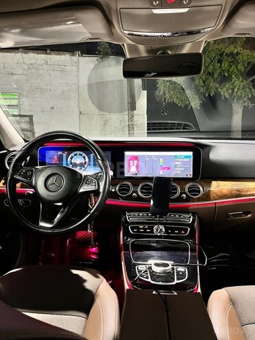Mercedes E 220 d 2017, 129,000 km - 2.0 л - Bakı