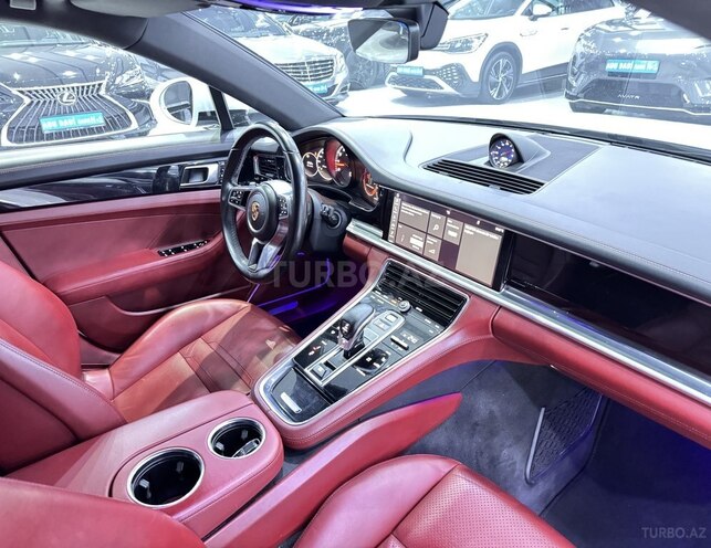 Porsche Panamera-10