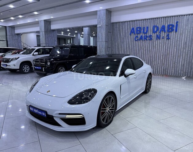Porsche Panamera-1