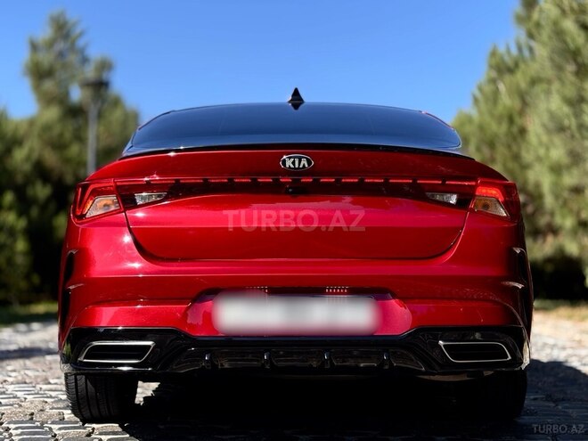 Kia K5-8