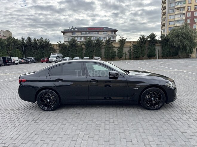 BMW 530e-5
