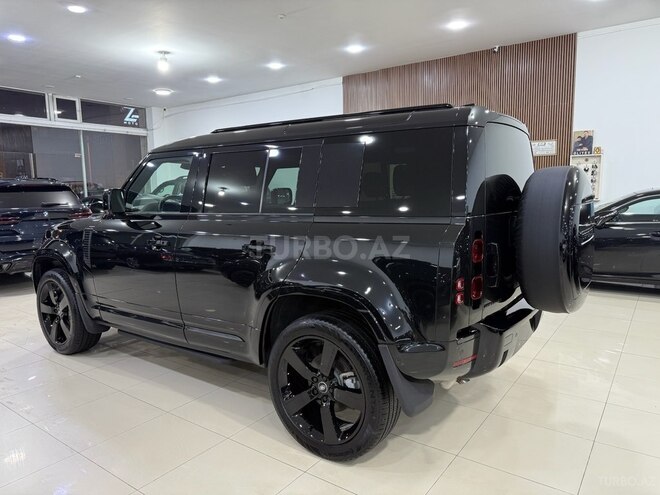 Land Rover Defender-6