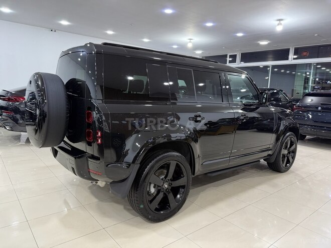 Land Rover Defender-8