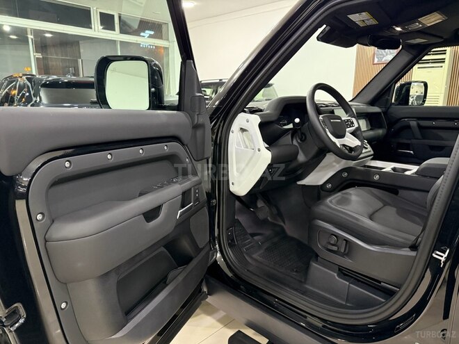 Land Rover Defender-14