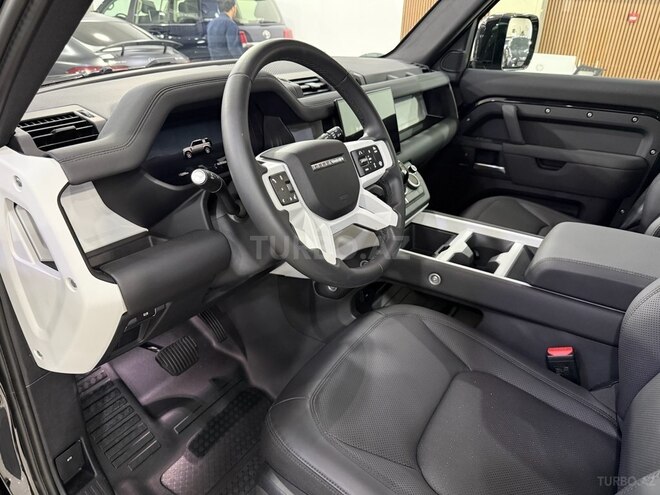 Land Rover Defender-16