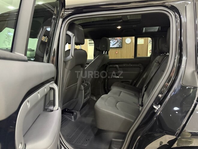 Land Rover Defender-20
