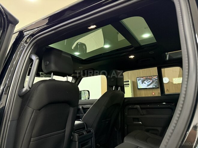 Land Rover Defender-21