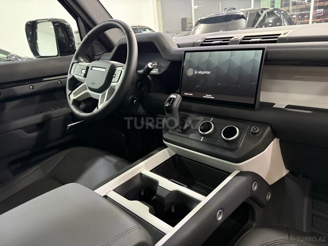 Land Rover Defender-23