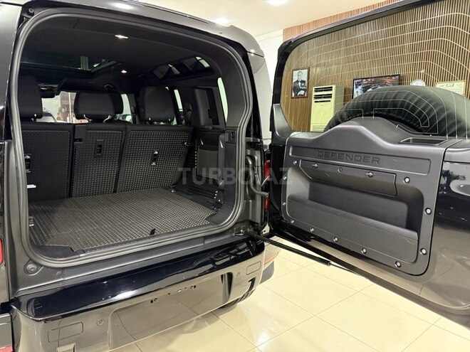 Land Rover Defender-27