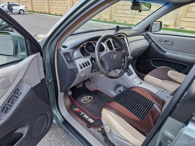 Toyota Highlander 2004, 319,000 km - 2.4 l - Bakı