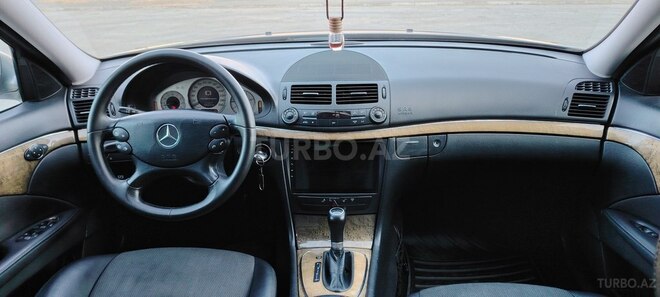 Mercedes E 220 2009, 340,776 km - 2.2 l - Bakı