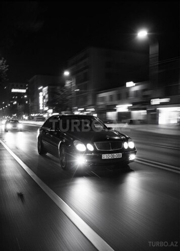 Mercedes E 320 2002, 280,000 km - 3.2 l - Bakı