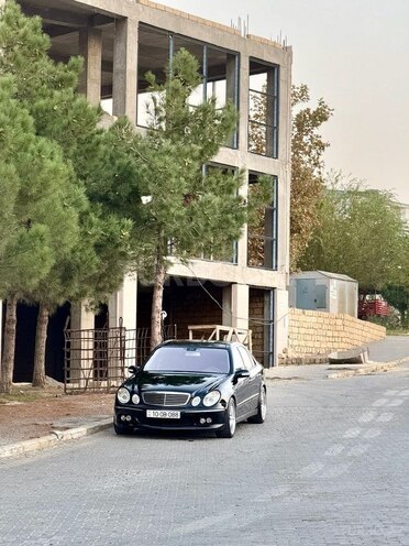Mercedes E 320 2002, 280,000 km - 3.2 l - Bakı