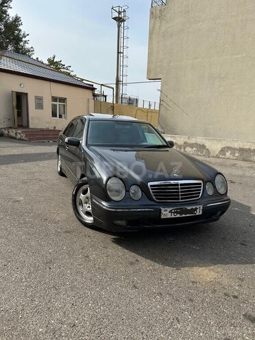 Mercedes E 240 1999, 295,000 km - 2.4 l - Bakı