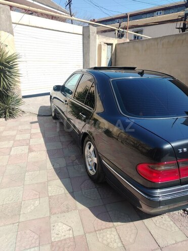 Mercedes E 240 1999, 295,000 km - 2.4 l - Bakı