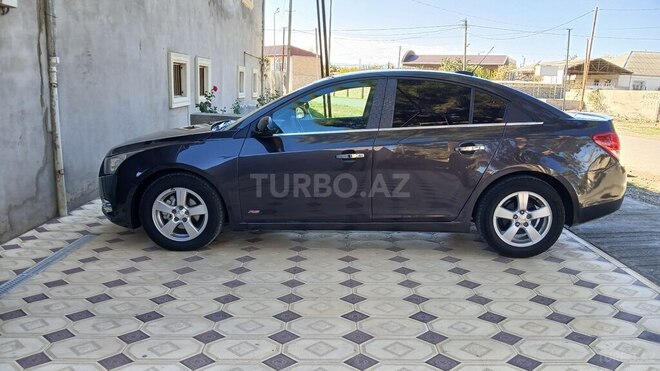 Chevrolet Cruze 2015, 296,000 km - 1.4 l - Goranboy