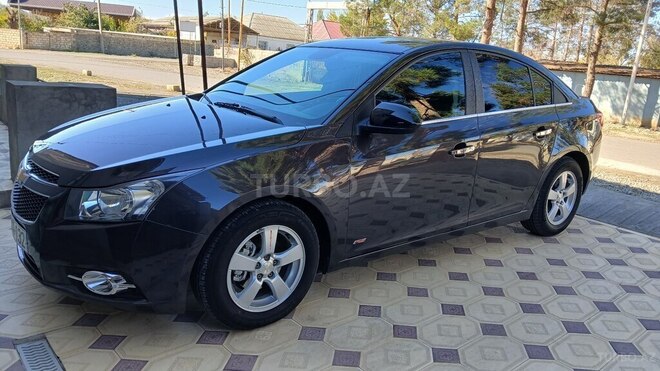 Chevrolet Cruze 2015, 296,000 km - 1.4 l - Goranboy