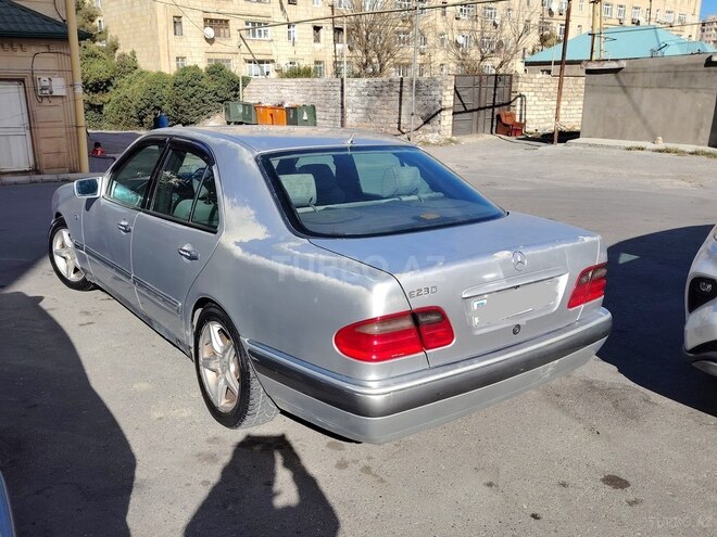 Mercedes E 200 1996, 325,000 km - 2.0 l - Bakı