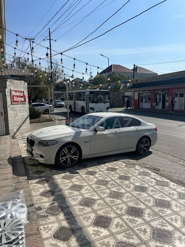 BMW 535 2012, 285,000 km - 3.0 l - Bakı