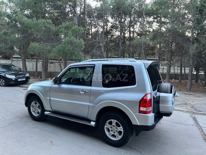 Mitsubishi Pajero 2006, 221,000 km - 3.0 l - Sumqayıt