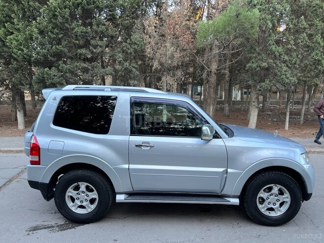 Mitsubishi Pajero 2006, 221,000 km - 3.0 l - Sumqayıt