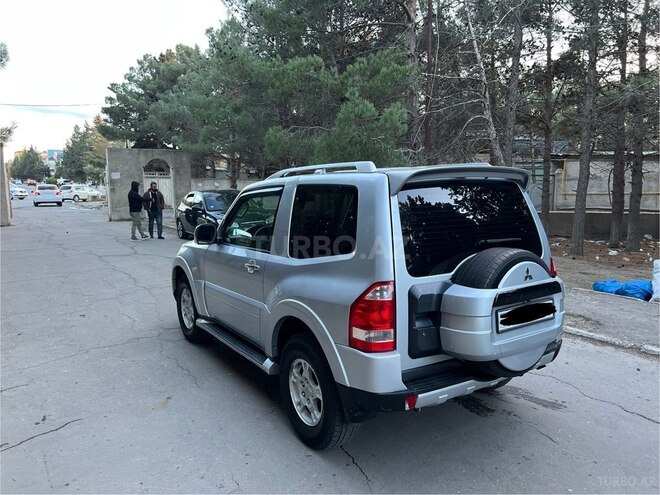 Mitsubishi Pajero 2006, 221,000 km - 3.0 l - Sumqayıt