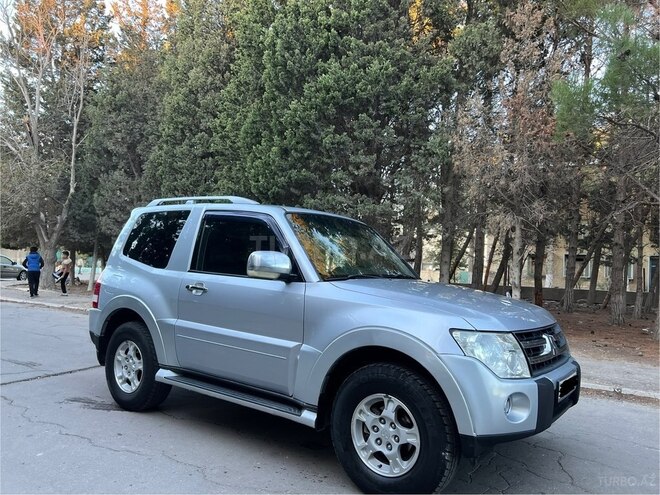 Mitsubishi Pajero 2006, 221,000 km - 3.0 l - Sumqayıt