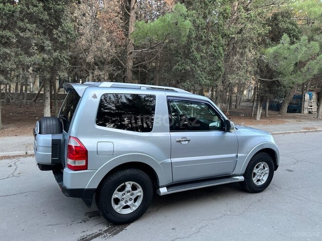Mitsubishi Pajero 2006, 221,000 km - 3.0 l - Sumqayıt