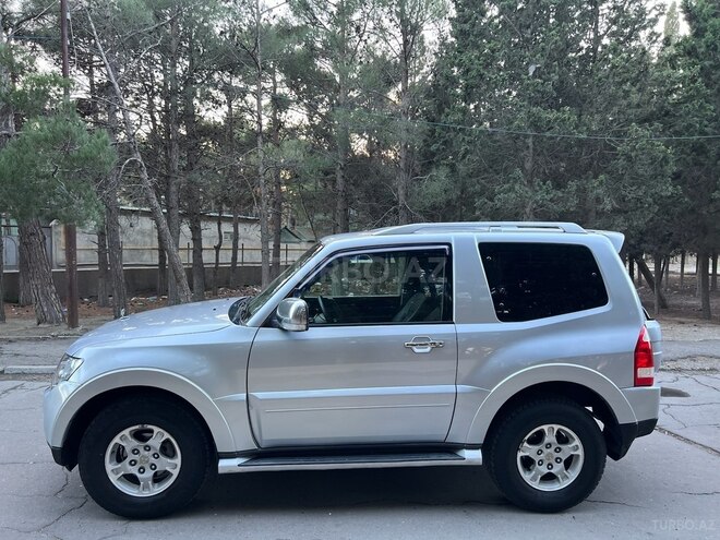 Mitsubishi Pajero 2006, 221,000 km - 3.0 l - Sumqayıt