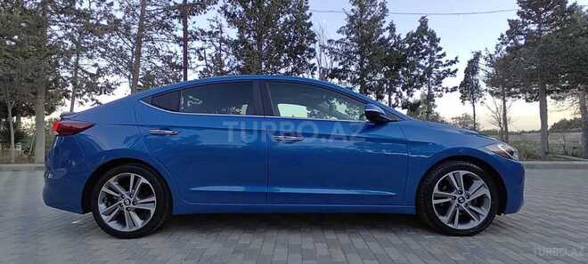 Hyundai Elantra 2016, 182,400 km - 2.0 l - Bakı