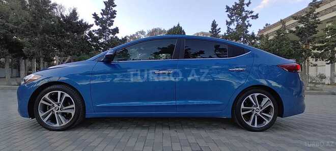 Hyundai Elantra 2016, 182,400 km - 2.0 l - Bakı