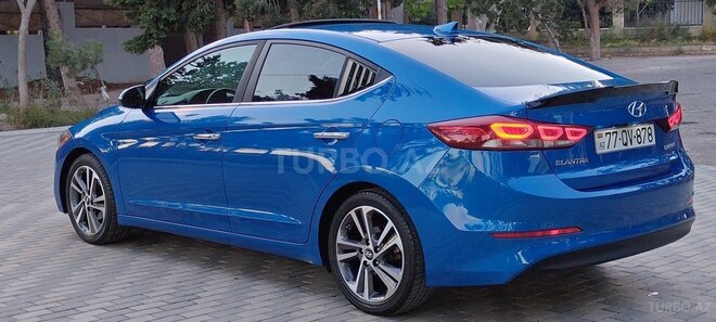 Hyundai Elantra 2016, 182,400 km - 2.0 l - Bakı