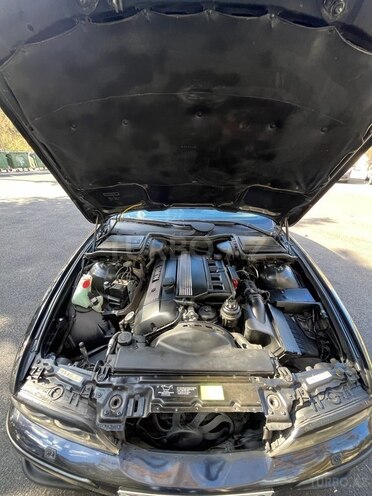 BMW 530 2001, 134,000 km - 3.0 l - Bakı
