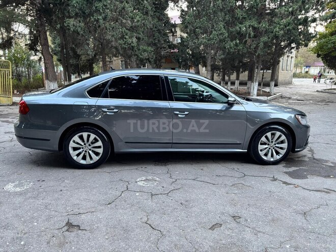 Volkswagen Passat (North America) 2016, 253,100 km - 1.8 л - Sumqayıt