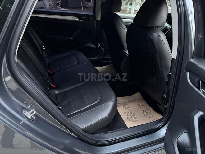 Volkswagen Passat (North America) 2016, 253,100 km - 1.8 л - Sumqayıt