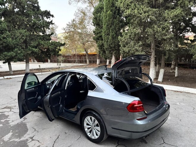 Volkswagen Passat (North America) 2016, 253,100 km - 1.8 л - Sumqayıt