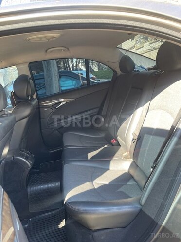 Mercedes E 220-4