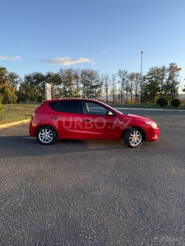 Hyundai i30 2007, 395,000 km - 1.4 л - Ağstafa