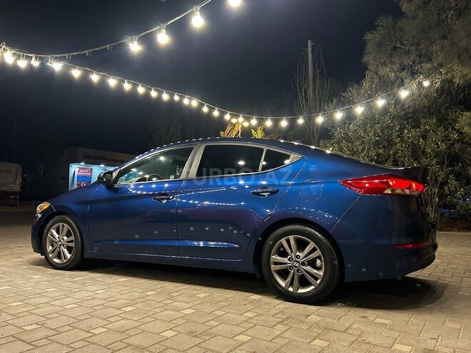 Hyundai Elantra 2016, 150,000 km - 2.0 l - Bakı